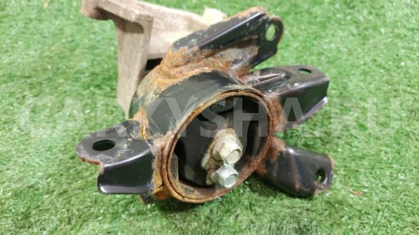 Подушка (опора) двигателя Kia Soul II (2013—2016) Kia Soul 