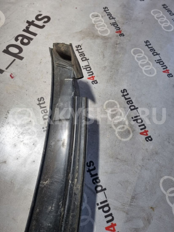 Дождевик Audi S4 B8 рестайлинг (2011—2015) Audi S4 оригинальный номер 8K1819403