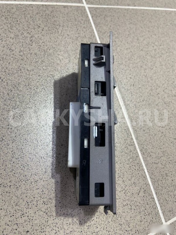 Блок управления стеклоподъемниками BMW 760LI 2004 BMW 7er оригинальный номер 6917106