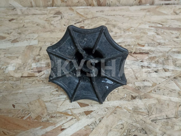 Крепление запаски Opel Astra J Chevrolet Cruze оригинальный номер 13132390