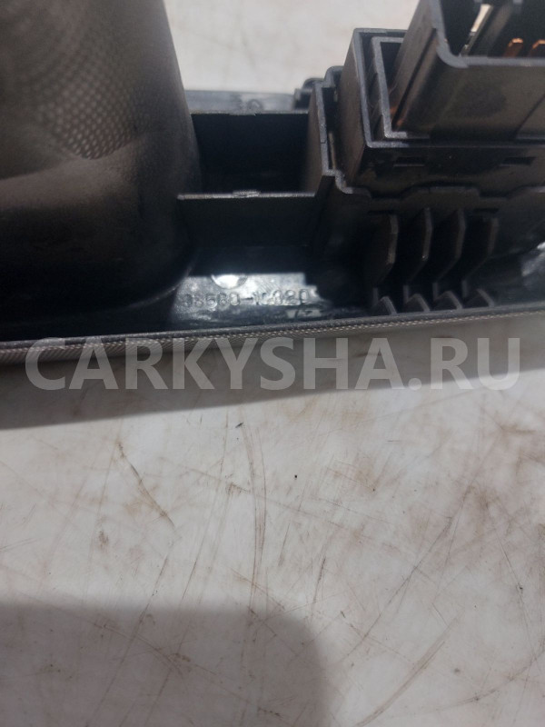 Кнопка стеклоподъемника задняя прав Hyundai Getz Hyundai Getz оригинальный номер 935801C020