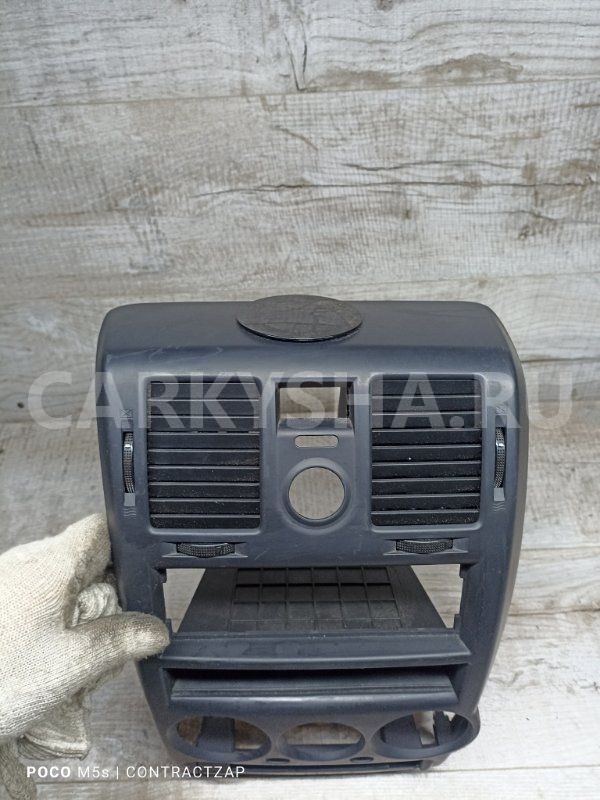 Консоль центральная Hyundai Getz I рестайлинг (2005—2011) Hyundai Getz оригинальный номер 847401c550