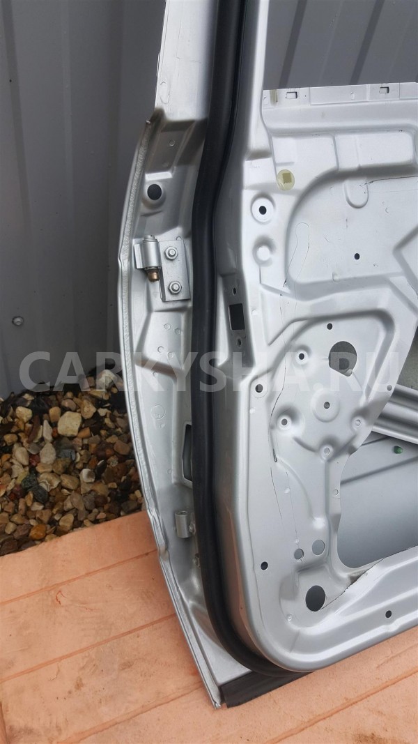 Дверь задняя правая  BMW E39 BMW 5er 