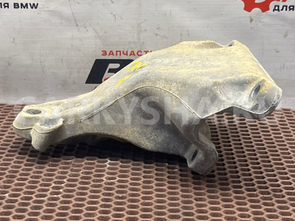 Кронштейн двигателя BMW 3er оригинальный номер 22 11 6 857 560, 22 11 6 857 560, 22116857560, 6857560
