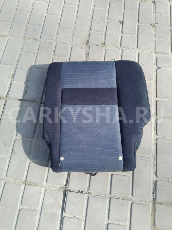 Обшивка спинки заднего сиденья левая Hyundai Getz Hyundai Getz 