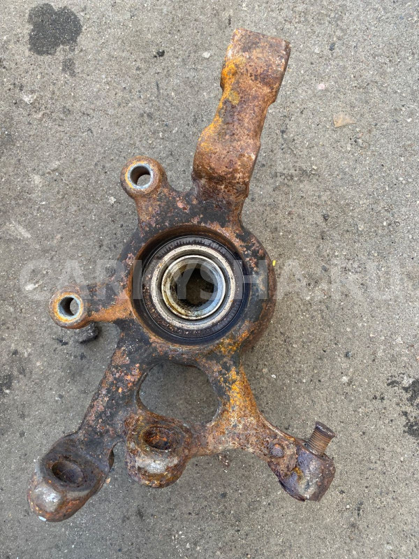 Кулак передний левый Mercedes-Benz GLK-класс X204 рестайлинг (2012—2015) Mercedes-Benz CLK-klasse оригинальный номер A2043322901