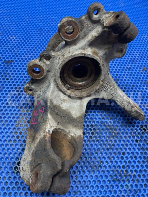 Поворотный кулак Ford Focus III (2011—2015) Ford Focus 