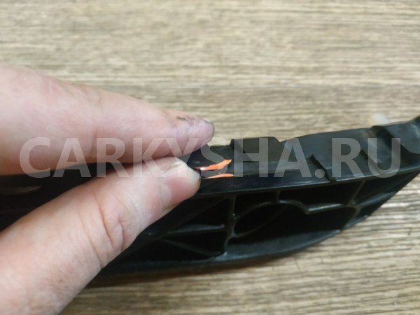 Кронштейн переднего бампера левый Hyundai ix35 