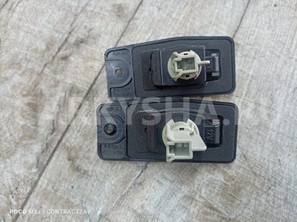 Подсветка номера Nissan X-Trail III (2013—2019) Nissan X-Trail оригинальный номер 265108990B