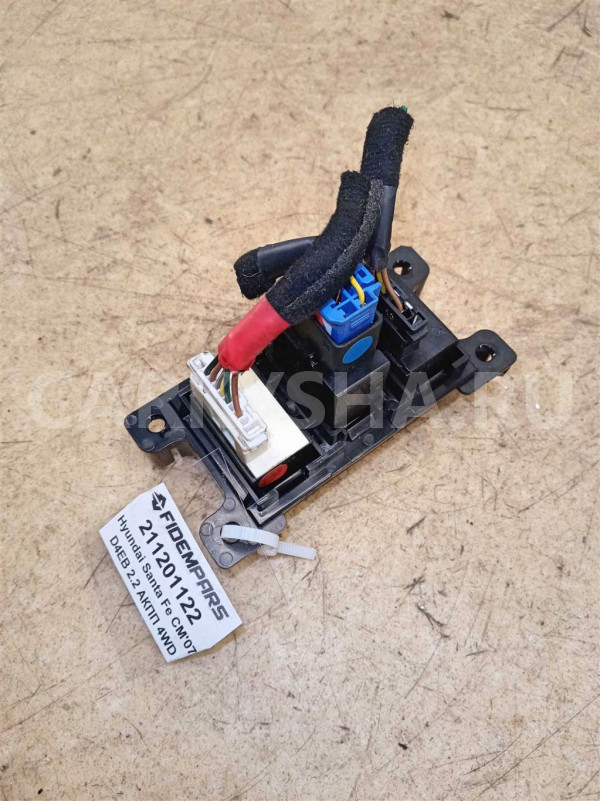 Название детали Блок кнопок Модель Hyundai Santa Fe CM Hyundai Santa Fe оригинальный номер 936072B000