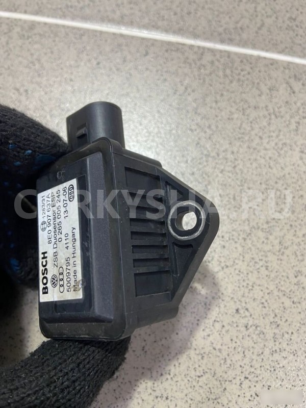 Датчик ускорения Volkswagen Phaeton 2006 Volkswagen Phaeton оригинальный номер 8E0907637A