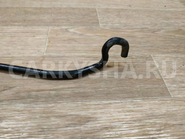 Держатель капота Nissan Primera оригинальный номер 657712F000