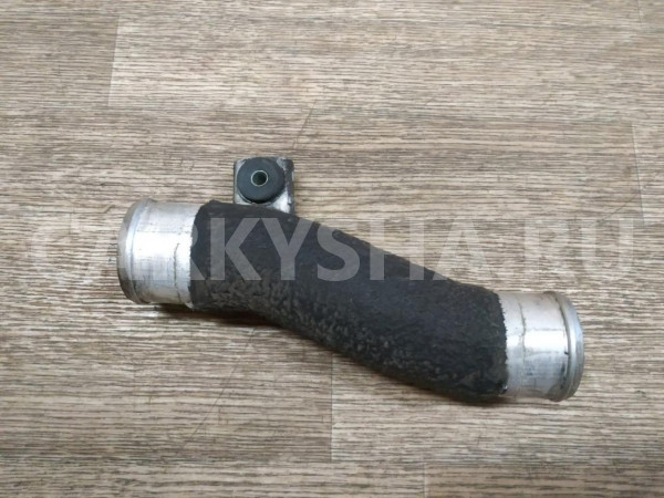 Патрубок интеркулера Hyundai ix35 оригинальный номер 282512F001