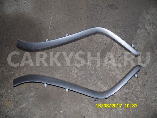 Накладка подлокотника Suzuki Grand Vitara II (2005—2008) Suzuki Grand Vitara 