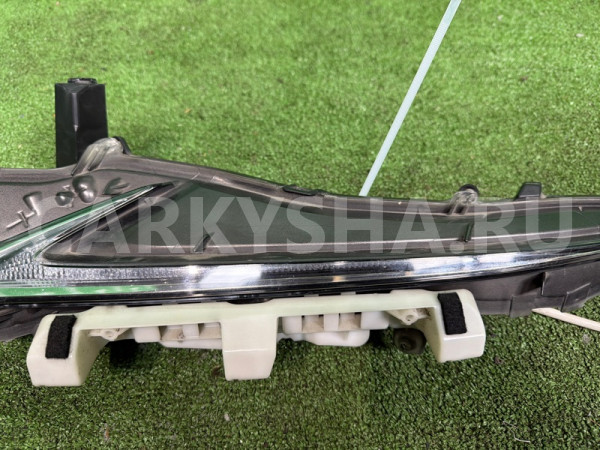 Поворотник Lexus IS 2016-2020 8162053060, левый Lexus IS 