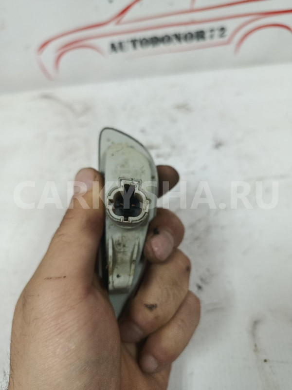 Повторитель поворота правый Hyundai Solaris Hyundai Solaris оригинальный номер 923121R000