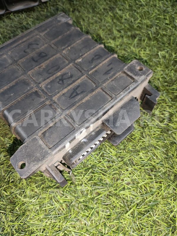 Блок управления двигателем Audi 80 B3 Audi 80 оригинальный номер 811906264