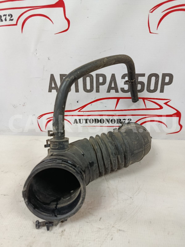 Патрубок воздушного фильтра Hyundai Solaris Hyundai Solaris оригинальный номер 281381R010
