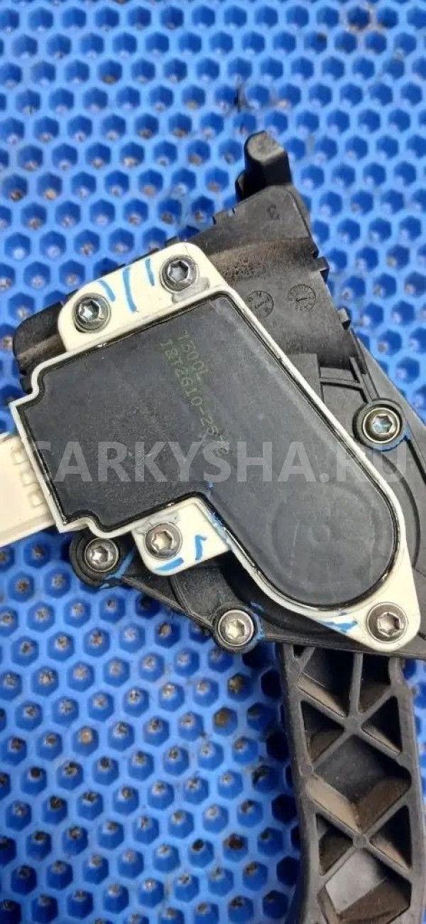 Педаль газа Chevrolet Cobalt II (2011—2016) Chevrolet Cobalt оригинальный номер 96858781