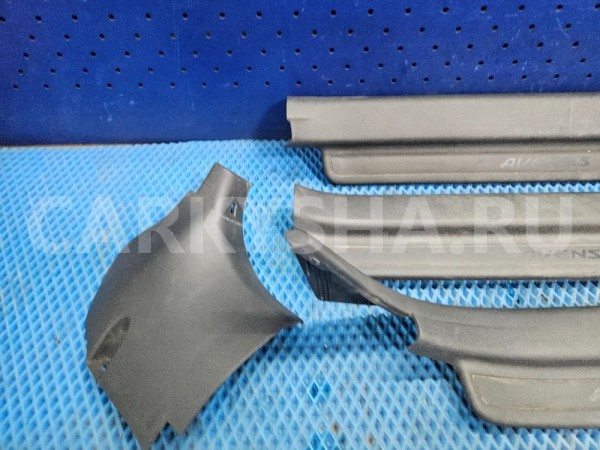 накладка порога салонная Toyota Avensis T250 Toyota Avensis оригинальный номер 6211105030