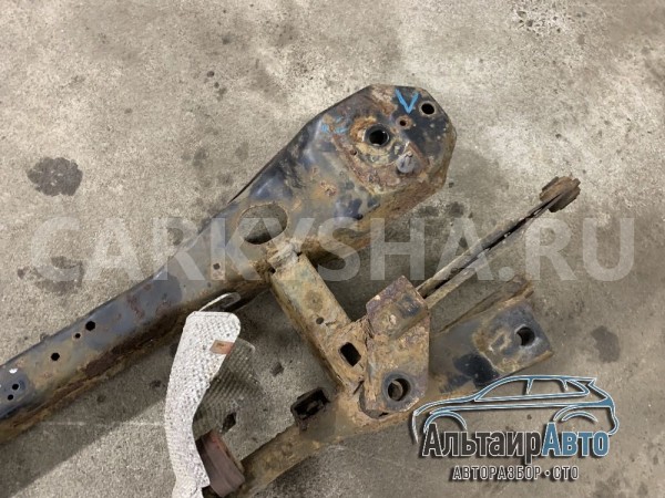 Задний подрамник Ford C-Max Focus 2 Ford Focus оригинальный номер 1758060