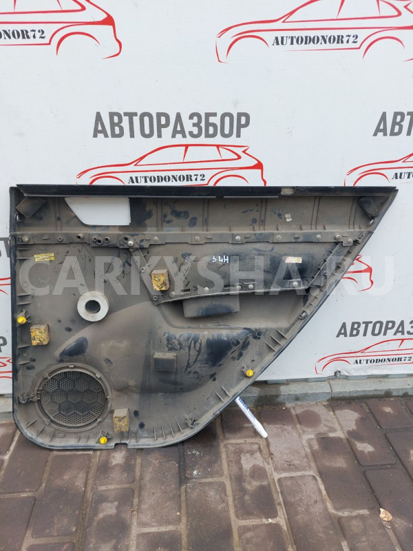 Обшивка задней левой двери Hyundai Getz Hyundai Getz оригинальный номер 833031C210