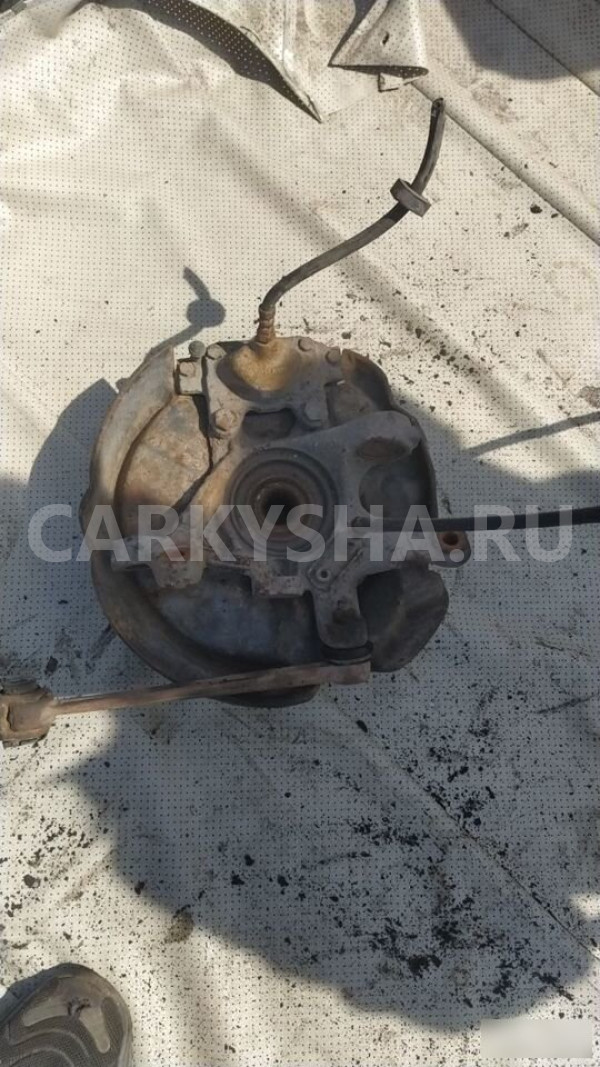 Кулак задний правый Mercedes W202 2.0 Mercedes-Benz C-klasse 