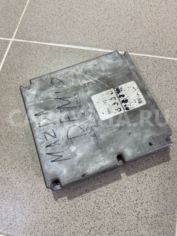 блок управления двс(эбу) Mazda Demio DW 1999 Mazda 2 оригинальный номер 2797000431