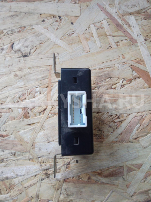 Блок управления парктроников geely Emgrand EC7 Geely Emgrand EC7 оригинальный номер 06702503