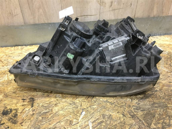 Фара правая Volvo XC90 2002-2014 Volvo XC90 оригинальный номер 30784152