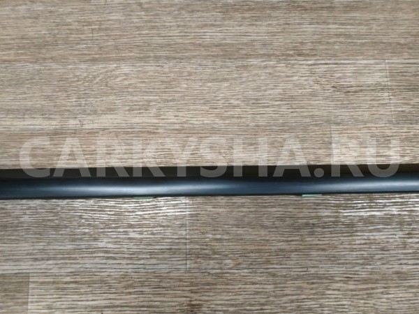 Накладка стекла переднего левого Kia Sorento 