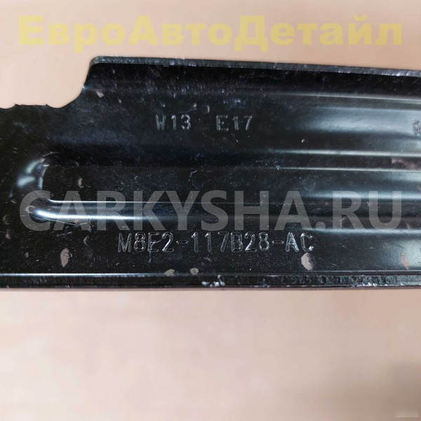 Кронштейн защиты днища Range Rover L460 / L461 Land Rover Range Rover оригинальный номер LR153516