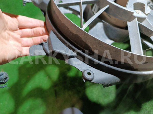 Вентилятор охлаждения Ford Focus оригинальный номер 0130303871