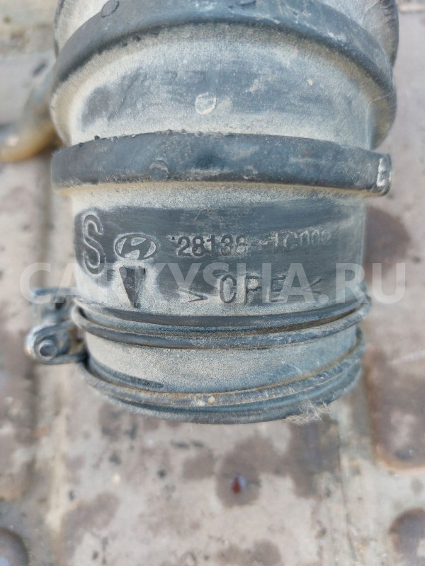 Патрубок воздушного фильтра Hyundai Getz Hyundai Getz оригинальный номер 281381C000