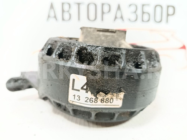 Опора двигателя передняя Opel Astra J 2009-2018 Opel Astra оригинальный номер 13268880