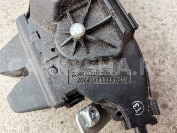 Замок багажника Mercedes C W204 E W212 Mercedes-Benz C-klasse оригинальный номер A2047500185
