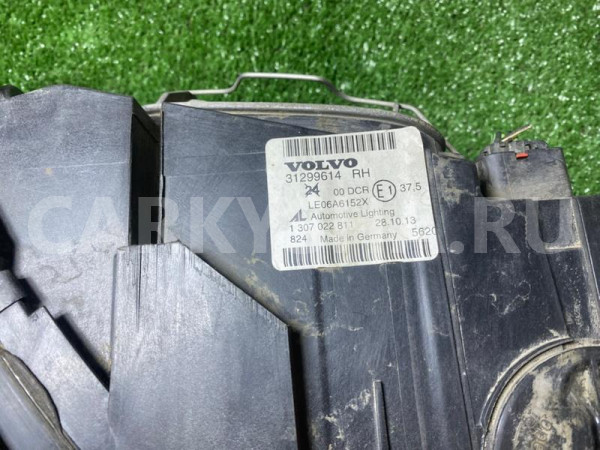 Фара ксеноновая Volvo S40 оригинальный номер 30763037, 31299614