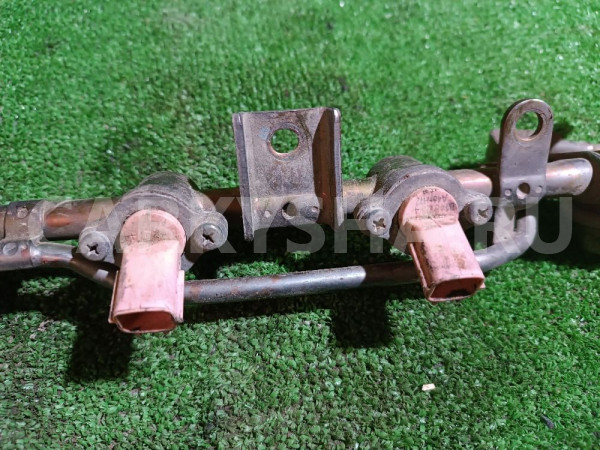 Форсунки топливные к-кт Nissan Primera оригинальный номер 1660073c00