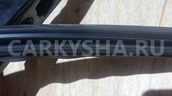 Уплотнитель двери Porsche Cayenne I рестайлинг (2007—2010) Porsche Cayenne оригинальный номер 95553391101
