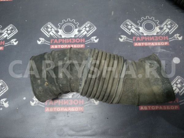 Патрубок гофра воздушного фильтра Honda HR-V GH1 Honda HR-V оригинальный номер 17228PEM000