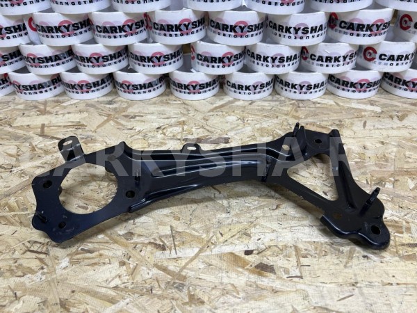 Кронштейн крепления педали тормоза Toyota Camry VIII (XV70) Рестайлинг – седан оригинальный номер 55172-33040