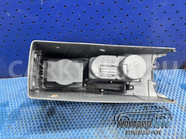 Центральная консоль Chevrolet Lacetti подстаканник Chevrolet Lacetti оригинальный номер 96554643