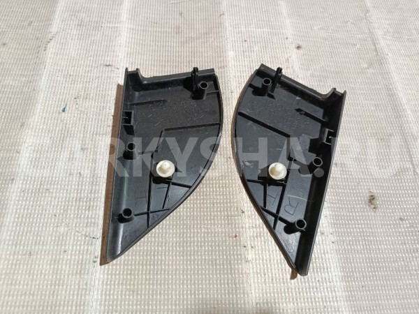 Крышка зеркала внутренняя левая Lexus RX 