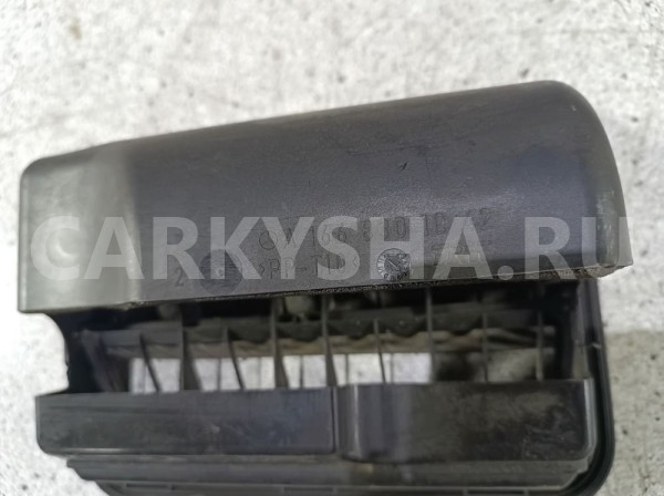 Решетка вентиляционная Mercedes-Benz GLE-класс W166 (2015—2018) Mercedes-Benz GLE оригинальный номер a1668301042