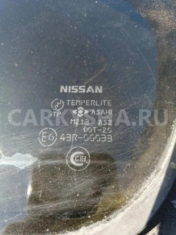 Форточка Левая Задняя  Nissan Maxima A32 Nissan Maxima 