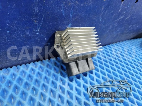 Резистор отопителя Mitsubishi Pajero 3 4993002110 Mitsubishi i оригинальный номер 4993002110