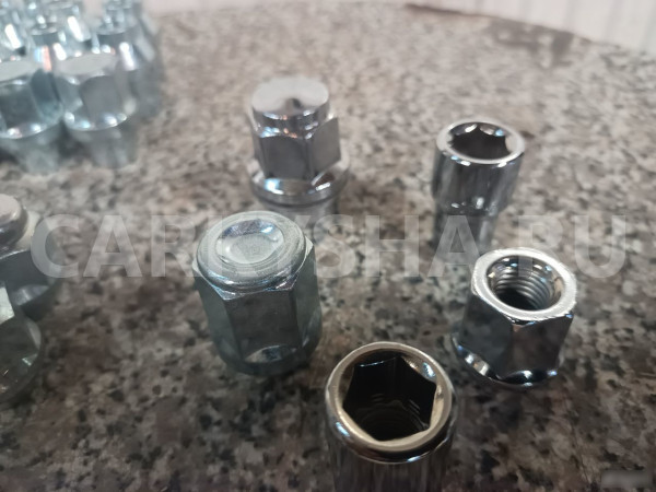 Гайки колесные Митцубиси Mitsubishi М12*1.50 Mitsubishi i оригинальный номер MR910032