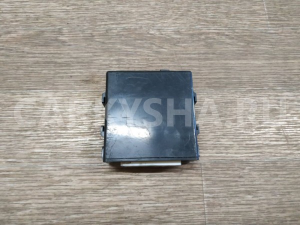 Блок управления сигнализацией Toyota Avensis 