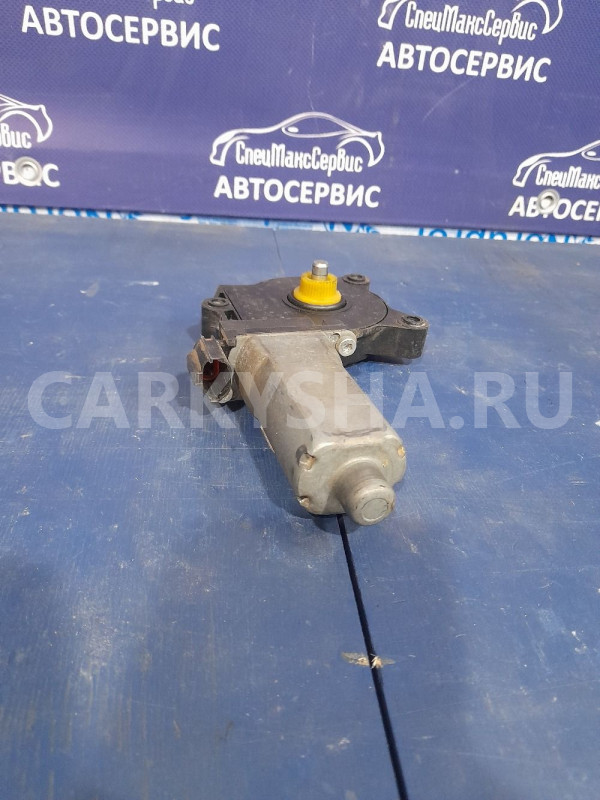 Моторчик стеклоподъемника задний LH Ssangyong Ssang Yong Kyron оригинальный номер 8810021004