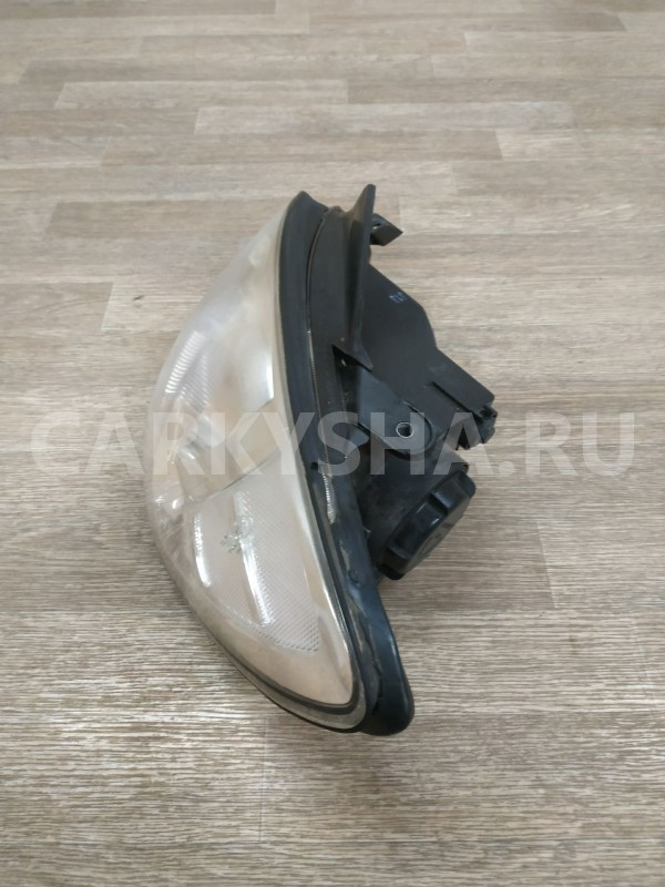 Фара левая Hyundai Getz оригинальный номер 921011C520